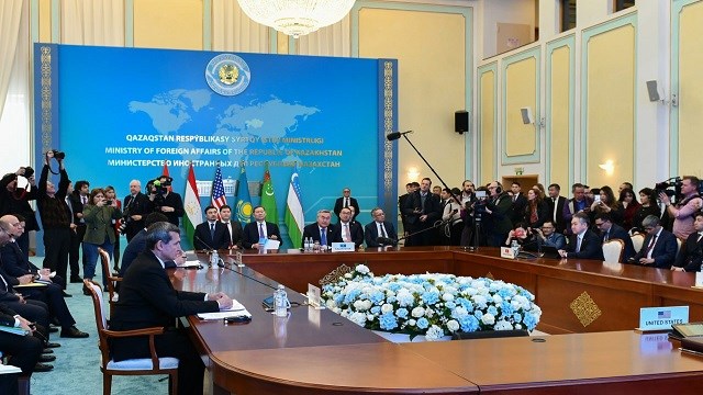 ABD ve Orta Asya devletlerinin dışişleri bakanları Kazakistan’da bir araya geldi