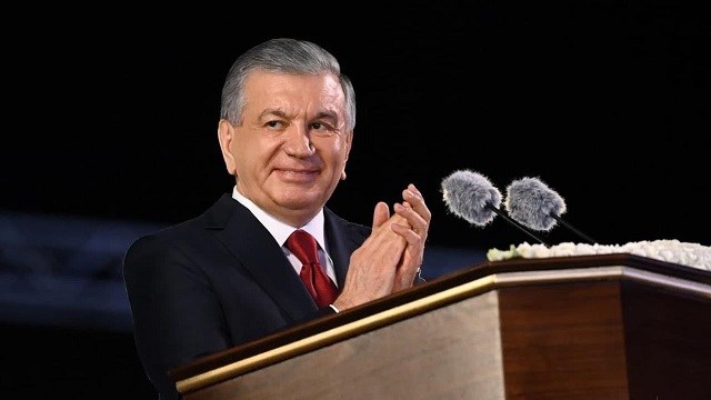 Özbekistan’da seçimleri Cumhurbaşkanı Mirziyoyev yeniden kazandı
